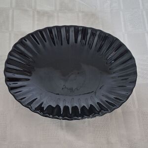 Elegant Black Serveware Bowl